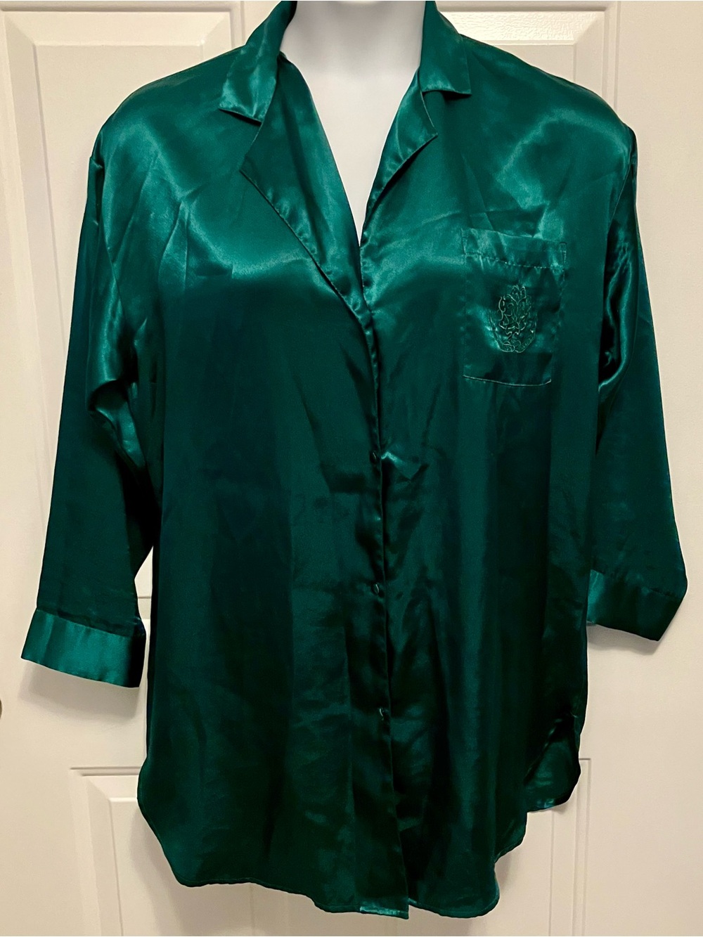 Victoria's Secret Sz M Gold Label Emerald Green Satin Button-Down Shirt